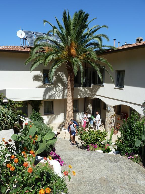 Hotel Arenella Giglio Porto Eksteriør billede