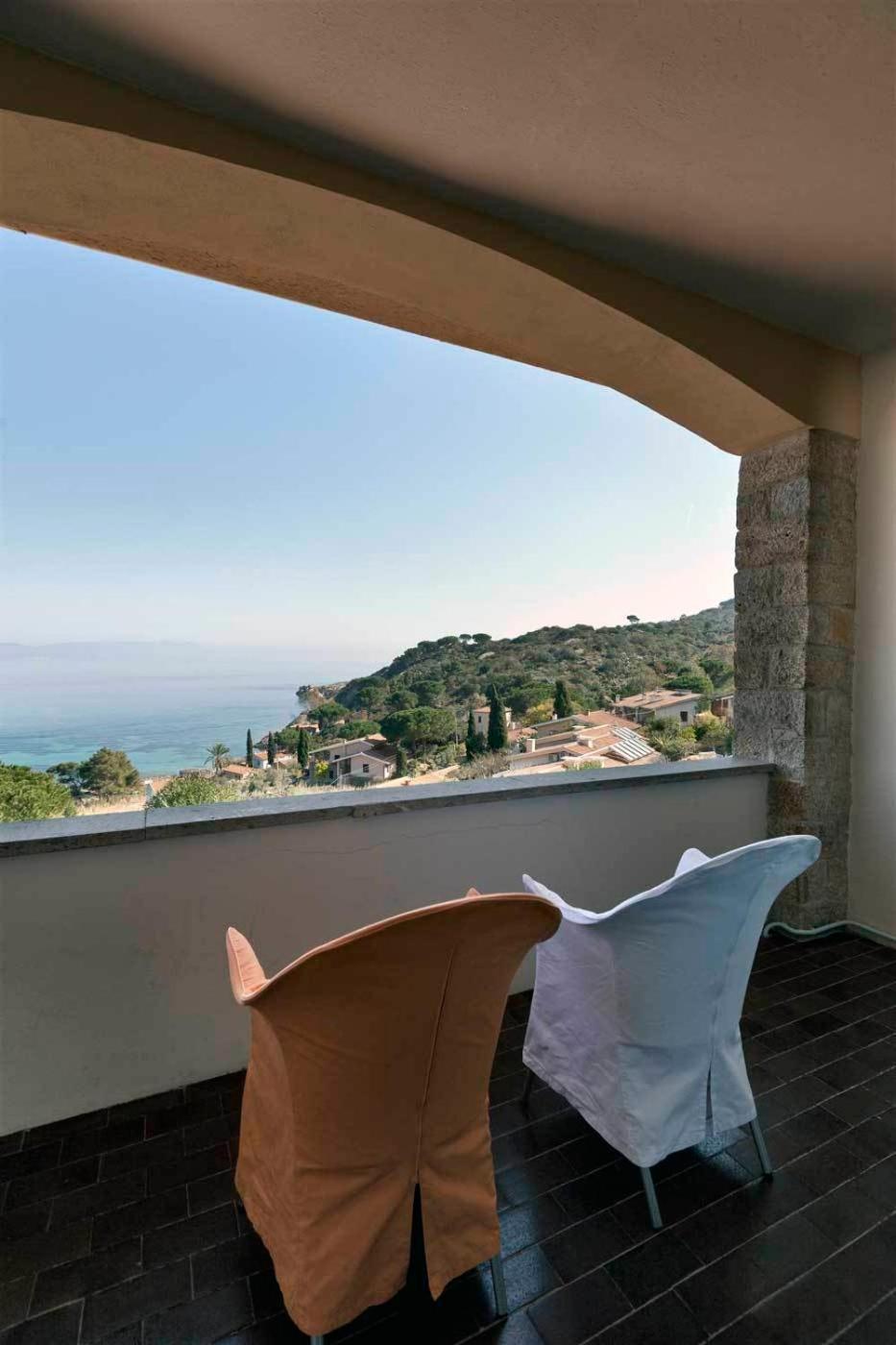 Hotel Arenella Giglio Porto Eksteriør billede