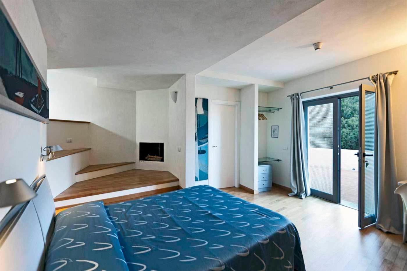Hotel Arenella Giglio Porto Eksteriør billede