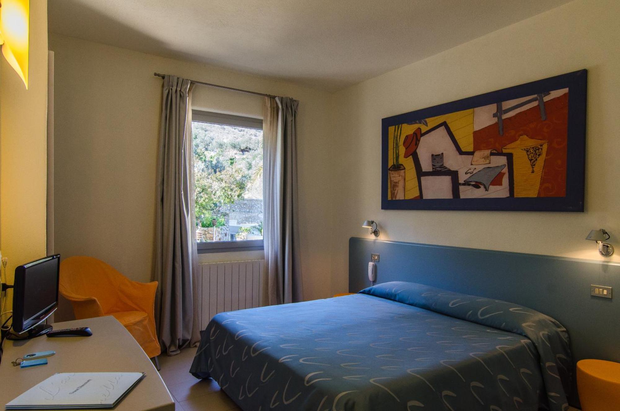 Hotel Arenella Giglio Porto Eksteriør billede