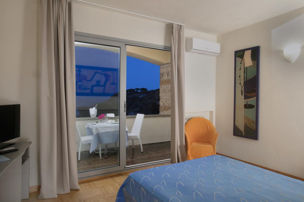 Hotel Arenella Giglio Porto Eksteriør billede
