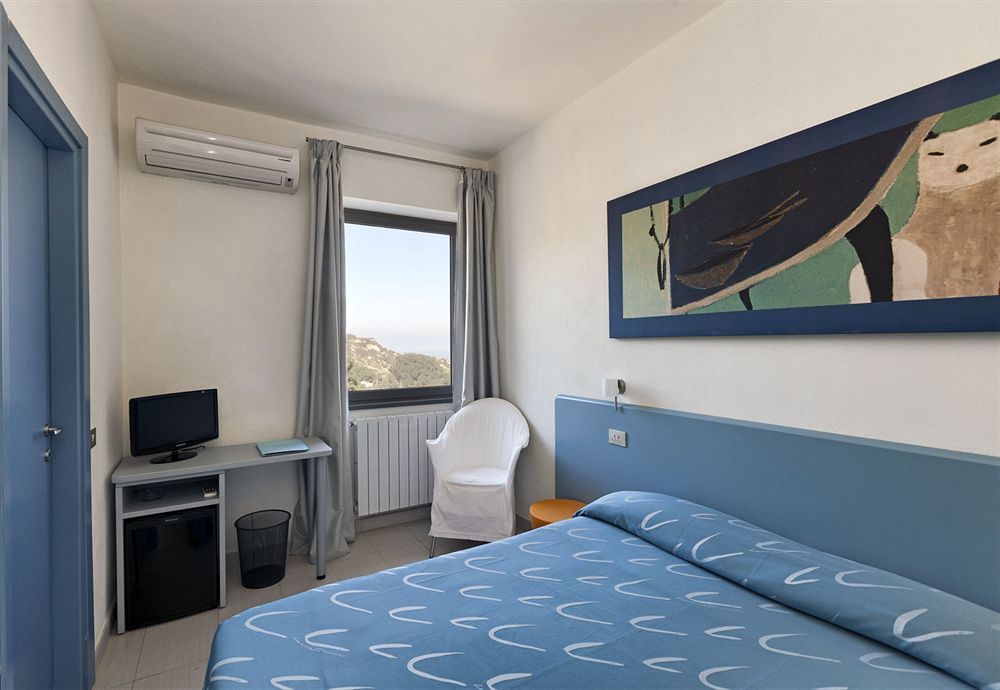 Hotel Arenella Giglio Porto Eksteriør billede