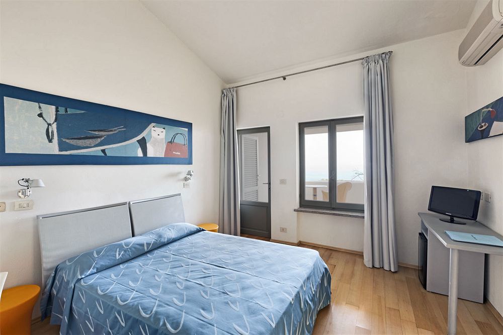 Hotel Arenella Giglio Porto Eksteriør billede