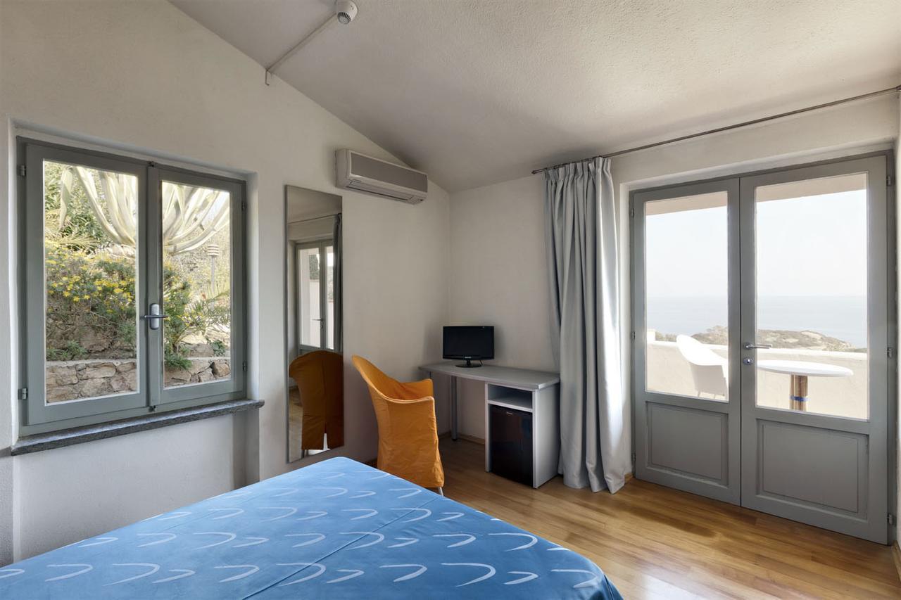 Hotel Arenella Giglio Porto Eksteriør billede